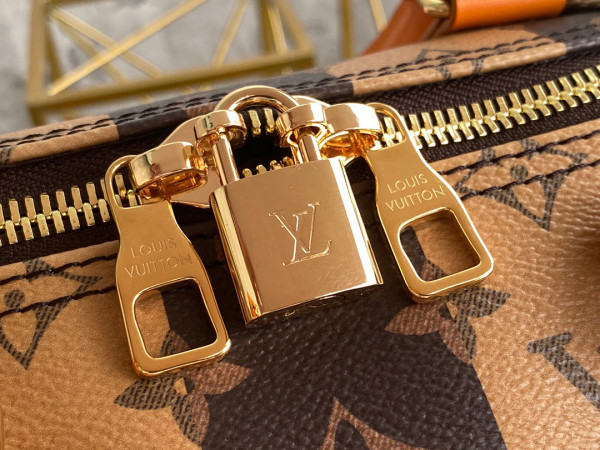 l0*is V*t0n keepall bandouliÈre 50