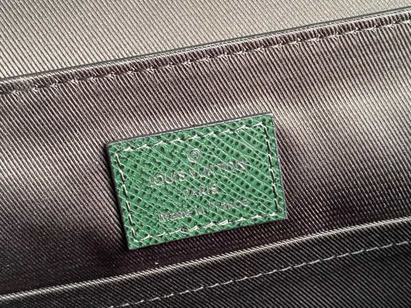 l0*is V*t0n district pm