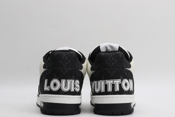 l0*is V*t0n trainer sneaker