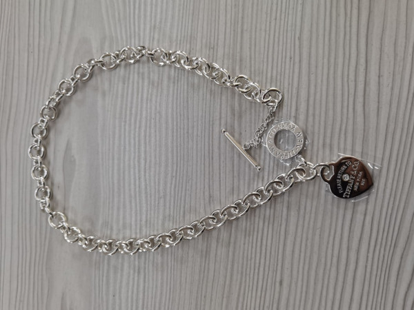 T*f*ny victoria necklace