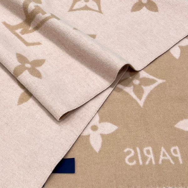 l0*is V*t0n reykjavik scarf