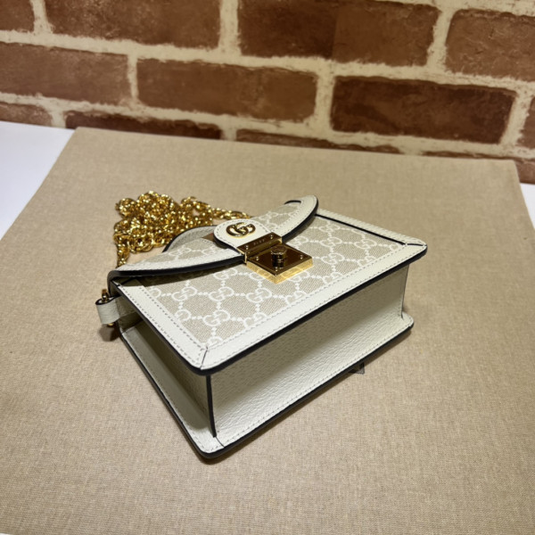 G*u*i gg matelassÉ small top handle bag