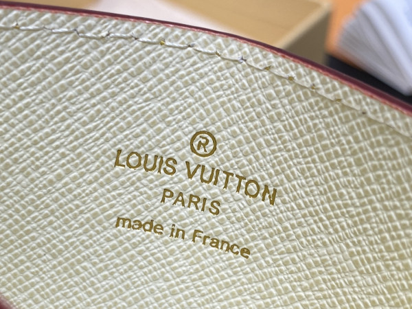 l0*is V*t0n card holder-11*7*0.5cm