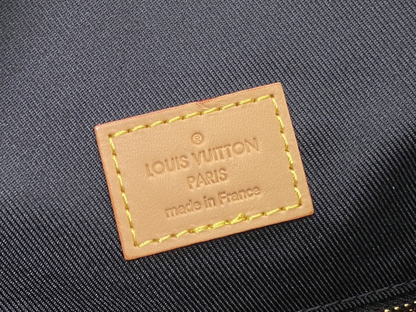 l0*is V*t0n christopher backpack-41*48*13cm