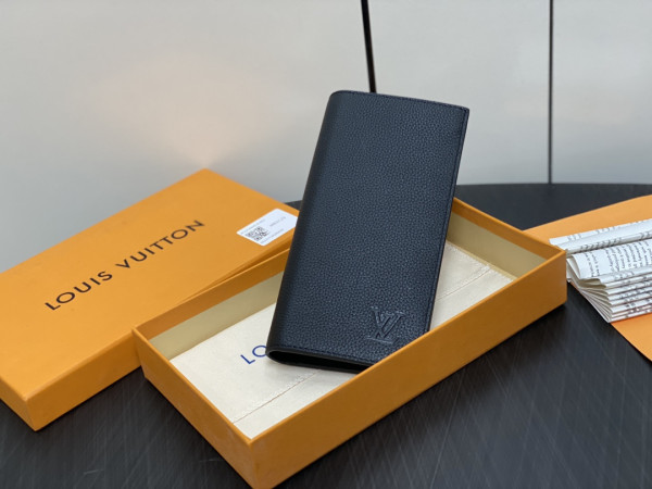 l0*is V*t0n brazza wallet-10*19*2cm