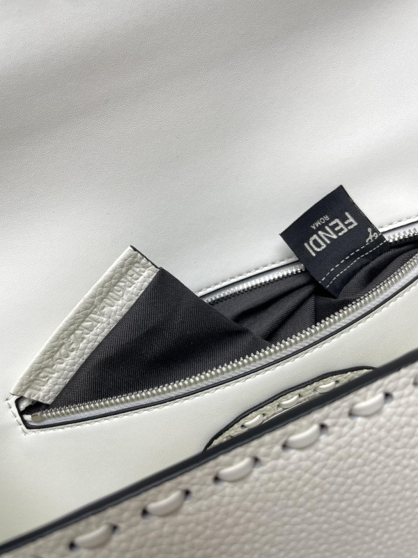 F**di baguette-26*13*6cm