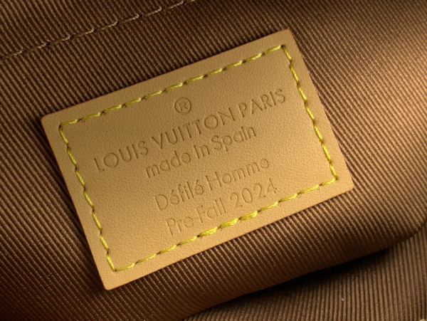 l0*is V*t0n chess messenger-24*24*8cm