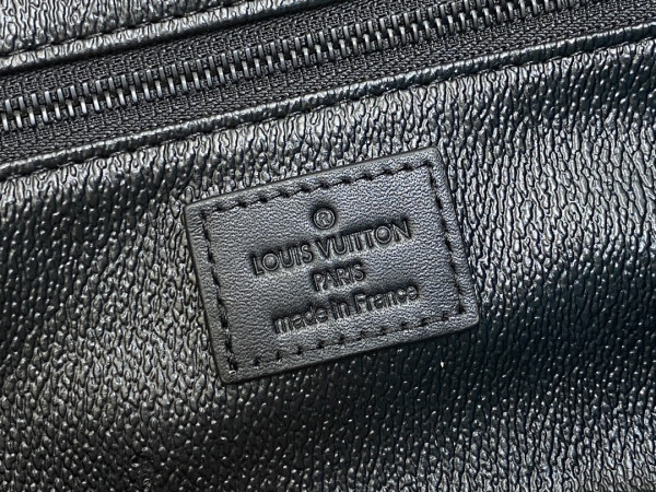 l0*is V*t0n dopp kit toilet pouch-28*15*16.5cm