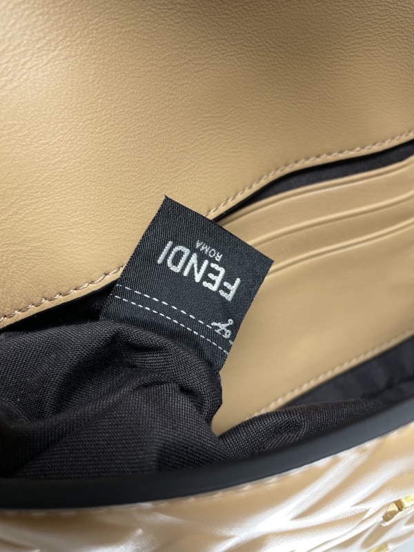 F**di baguette-19*10*4cm