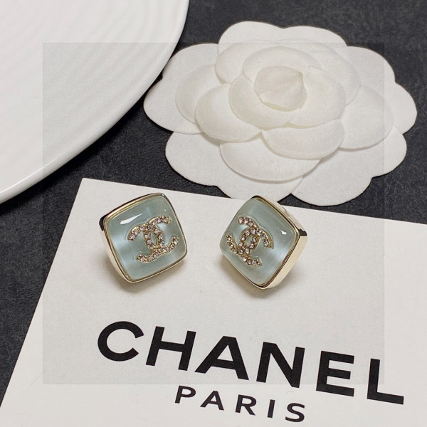 CL EARRINGS