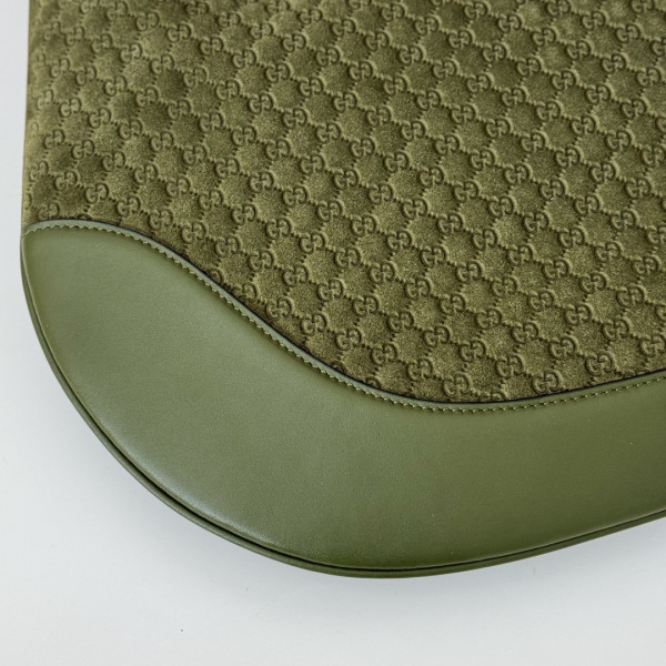 G*u*i b large shoulder bag