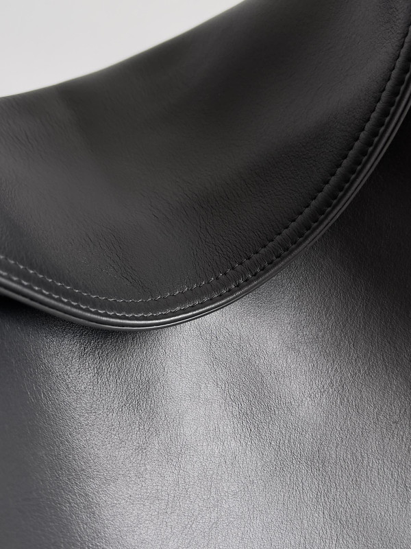 bo*te*ga Ve*ne*ta large hop