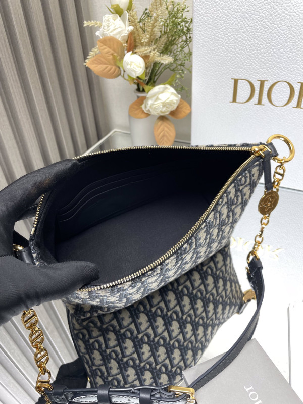Dirostar Hobo Bag with Chain - 22*14.5*10CM