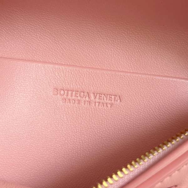 bo*te*ga Ve*ne*ta small soft vanity - 19*14*3cm