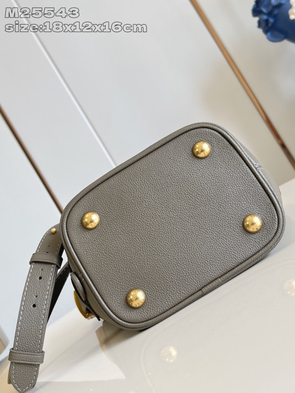 l0*is V*t0n low key all in bb