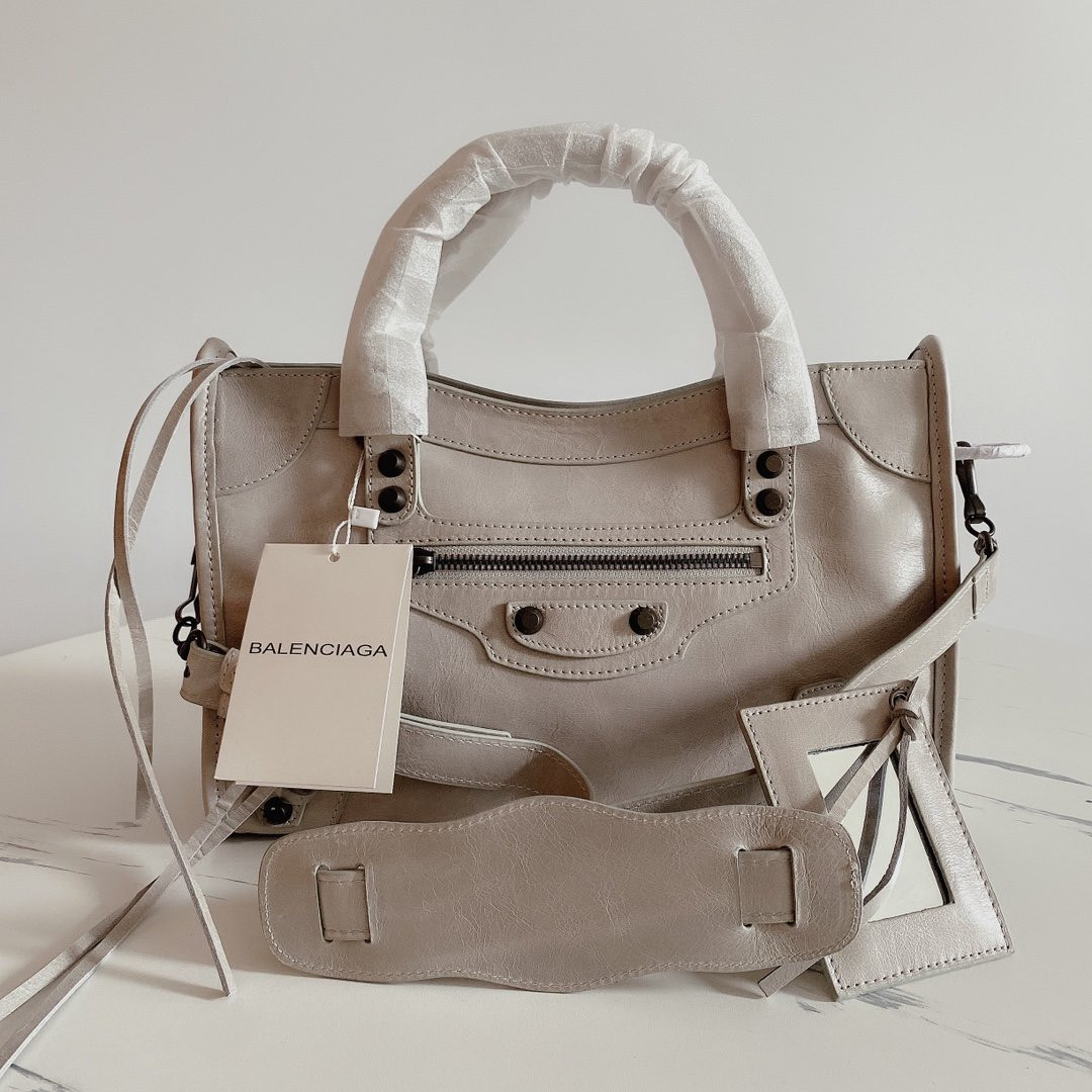 Ba*len*cia*ga classic city