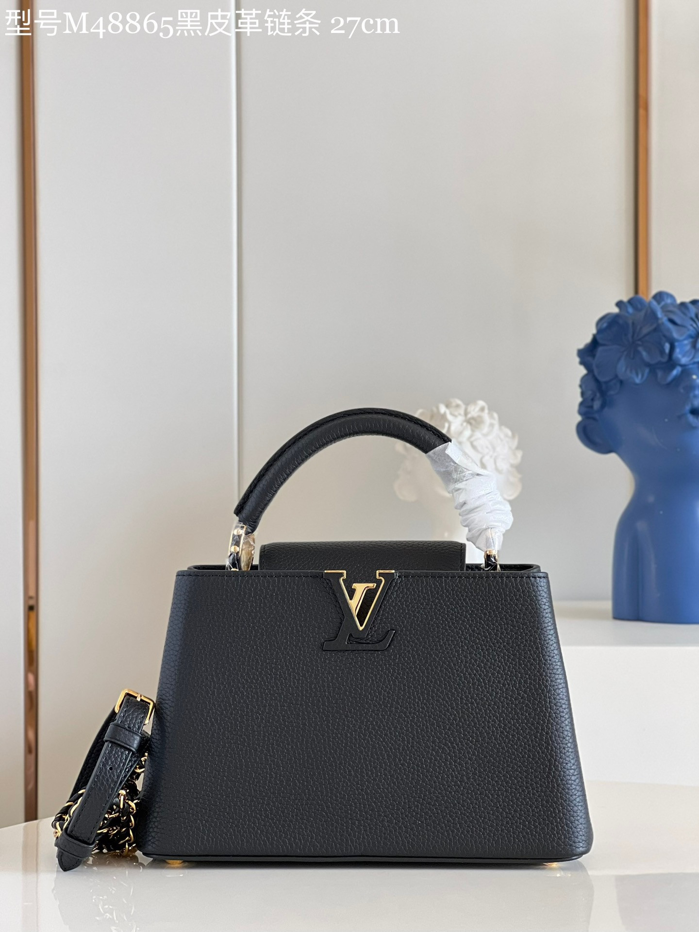 l0*is V*t0n capucines bb